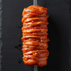 Kebab de haut de cuisse de poulet mariné sauce masala non piquante